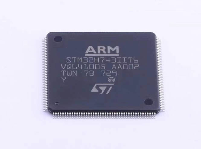 STM32H743IIT6